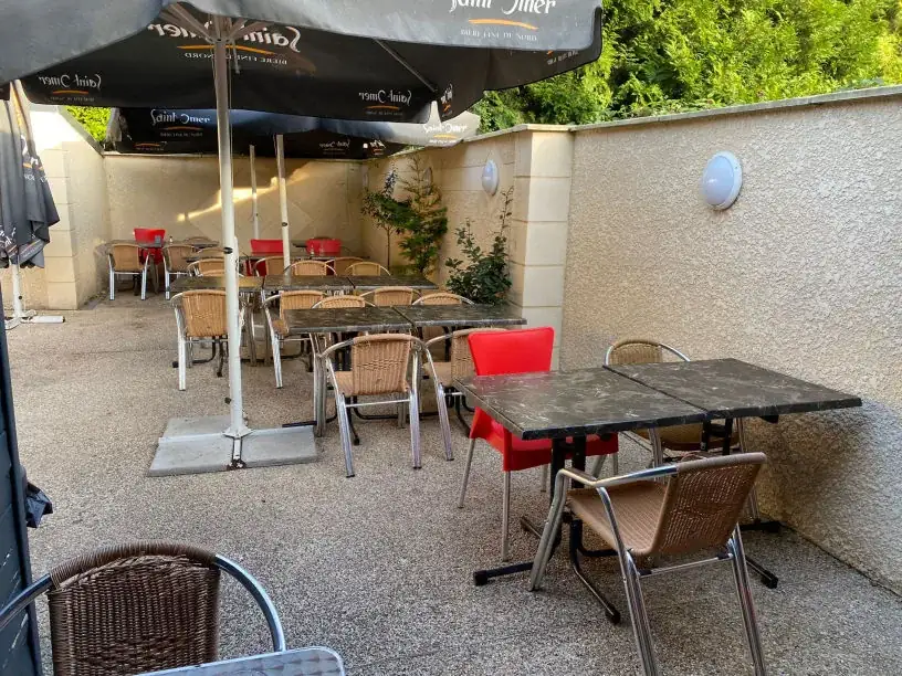 Terrasse du restaurant Marmara Saleux pour vos événements